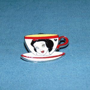 Disney Snow White Pin